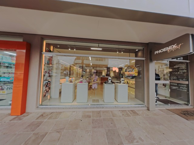 Phoenix Outlet